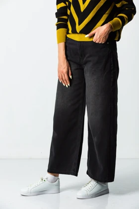 شلوارجین کامفورت کوتاه