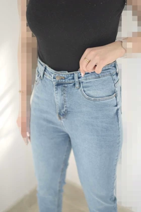 شلوار جین مام فیت M01