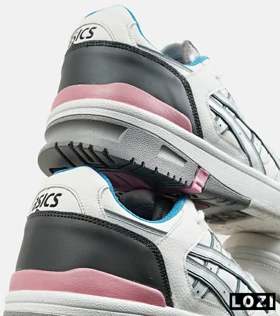کفش کتانی مردانه سفید آبی ASICS TIGER RUNNER II