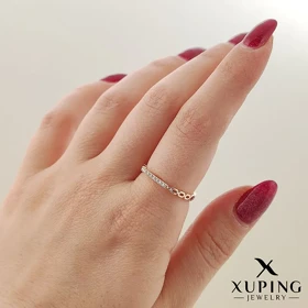رینگ خط نگین ژوپینگ، درخشش بی انتهایی برای دستان شما Xuping