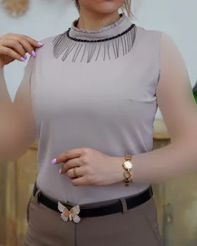 زیر مانتویی الیزه