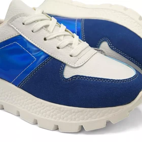 کفش راحتی زنانه مدل Stradivarius Sneakers - SKBu/W87