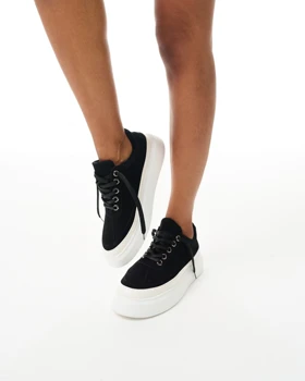 کفش راحتی زنانه مدل Stradivarius Sneakers - SKKh89