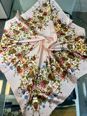 مینی اسکارف گلوریا