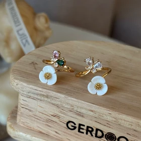 انگشتر گل رویایی