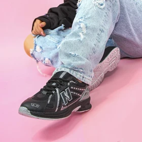کتانی اسپرت زنانه مدل نیوبالانس NEW BALANCE رنگ مشکی