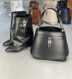 548 - 548 کیف ساده جیوان (مشکی)