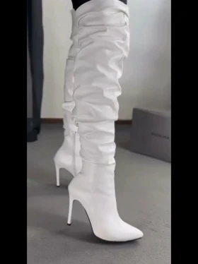 چکمه بلند نوک تیز