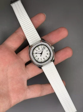 ساعت مچی پتک فیلیپ زنانه بند سفید دورنگین Patek Philippe Nautilus