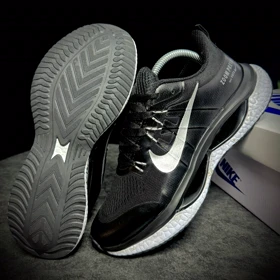 کتانی رانینگ نایک مدل زوم پرول