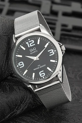 ساعت qandq