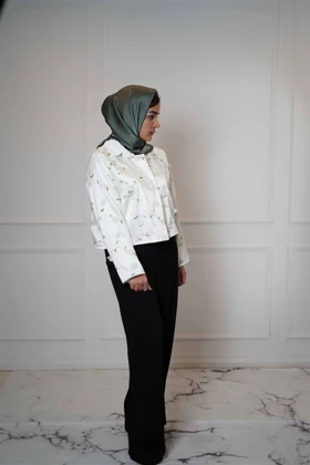 کت سفید تور گلدوزی نیلا