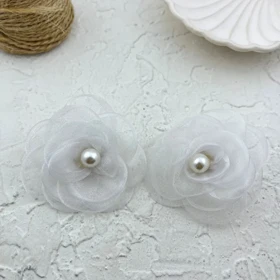 گوشواره گل‌دار زنانه با طراحی شیک و خاص مدل قلبی ژوپینگ