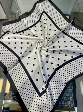 مینی اسکارف خالدار