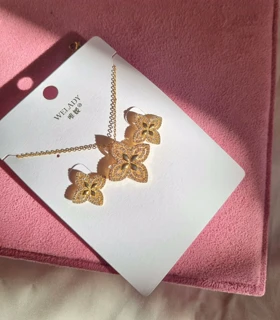 نیمست طرح طلا روبرتو طلایی