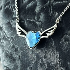 گردنبند سواروسکی مدل قلب و بال فرشته 50270