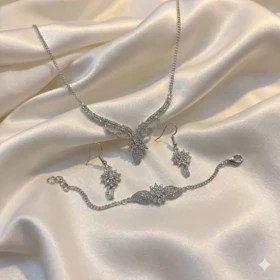 سرویس کامل برند شین مدل «فرشته برفی» | آبکاری رادیوم و نگین‌کاری ظریف (با گارانتی)