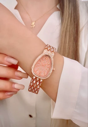 ساعت زنانه لوکس برند Bvlgari نگین‌دار
