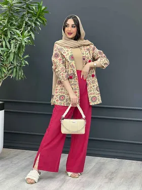 ست مانتو شلوار طرح دار چهار دکمه