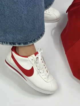 نایک کورتز 1953