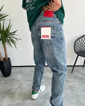 شلوار مام فیت آبی وسط DIESEL