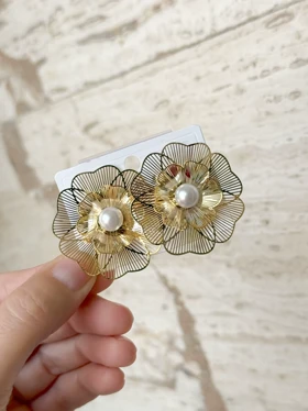 گوشواره زنانه گلبرگ قلبی