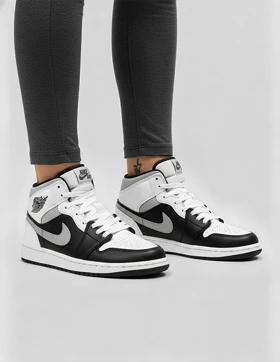 کفش روزانه زنانه نایکی Air Jordan 1 Mid Dark W