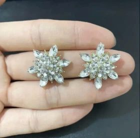 گوشواره طرح گل کریستالی