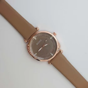 ساعت مچی زنانه باوک BAOKE بند چرمی ، اسپرت و روزمره با جعبه کادویی (قهوه ای)