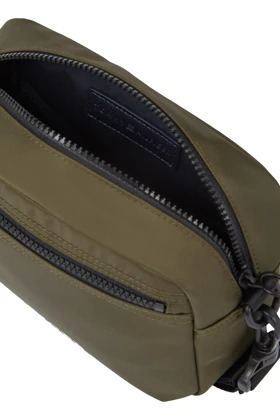 کیف مسنجر مردانه tommy-hilfiger