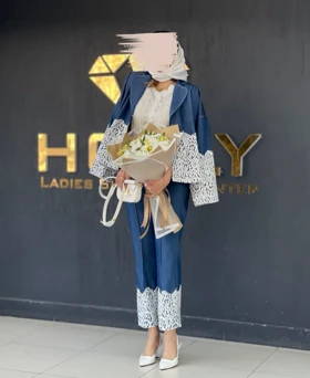 کت و شلوار جین و دانتل