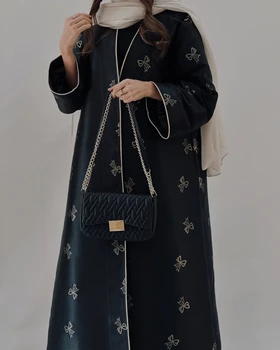 مانتو ژاکارد