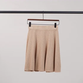 دامن کوتاه شقایق (کرم)