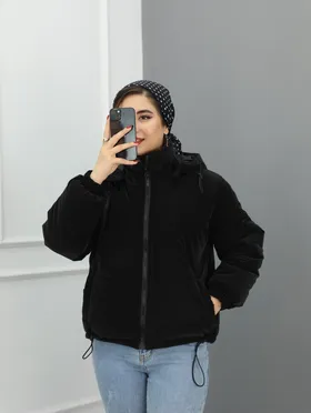 کاپشن نیلیا