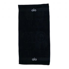 حوله باشگاهی سایز متوسط 80 در 40 الو کد 8677 (مشکی سفید)