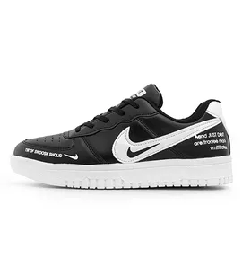 کفش ورزشی زنانه Nike