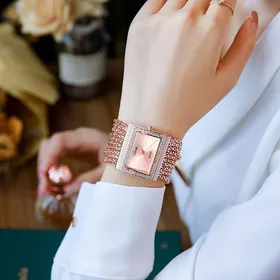 ساعت دستبندی زنانه کاکاچی مکعبی نگینی اورجینال