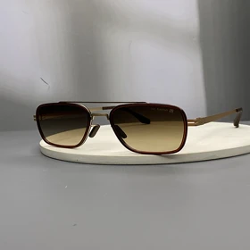 عینک آفتابی آیس‌برلین تیتانیوم با لنز پلی‌کربنات پلاریزه UV400 نشکن و انعطاف‌پذیر ic! berlin