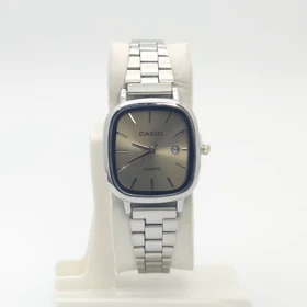 ساعت مچی زنانه کاسیو اولدمانی Casio با موتور کوارتز و تاریخ دار