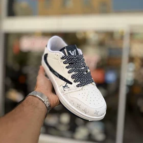 کتانی نایک ترویس سفید سرمه ای کد 6671