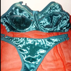 ست سوتین مخمل فنر دار