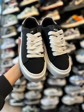 کتانی مردانه ونس ساده p&a