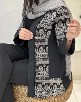 مانتو سوزن‌دوزی