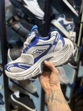 کتانی بالنسیگا 10X طرح مستر سفید ابی