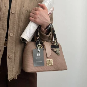 کیف مجلسی جیوانچی