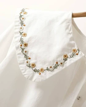 شومیز یقه گلدوزی