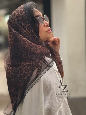 روسری سه گوش تور طرح پلنگی مناسب تابستان