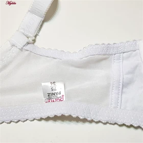 ست شورت و سوتین زنانه پانیذ مدل گیپوری فنردار کد 9036-4