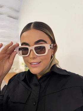 عینک MIU MIU