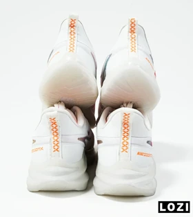 کفش کتانی زنانه سفید Nike air zoom pegasus 38